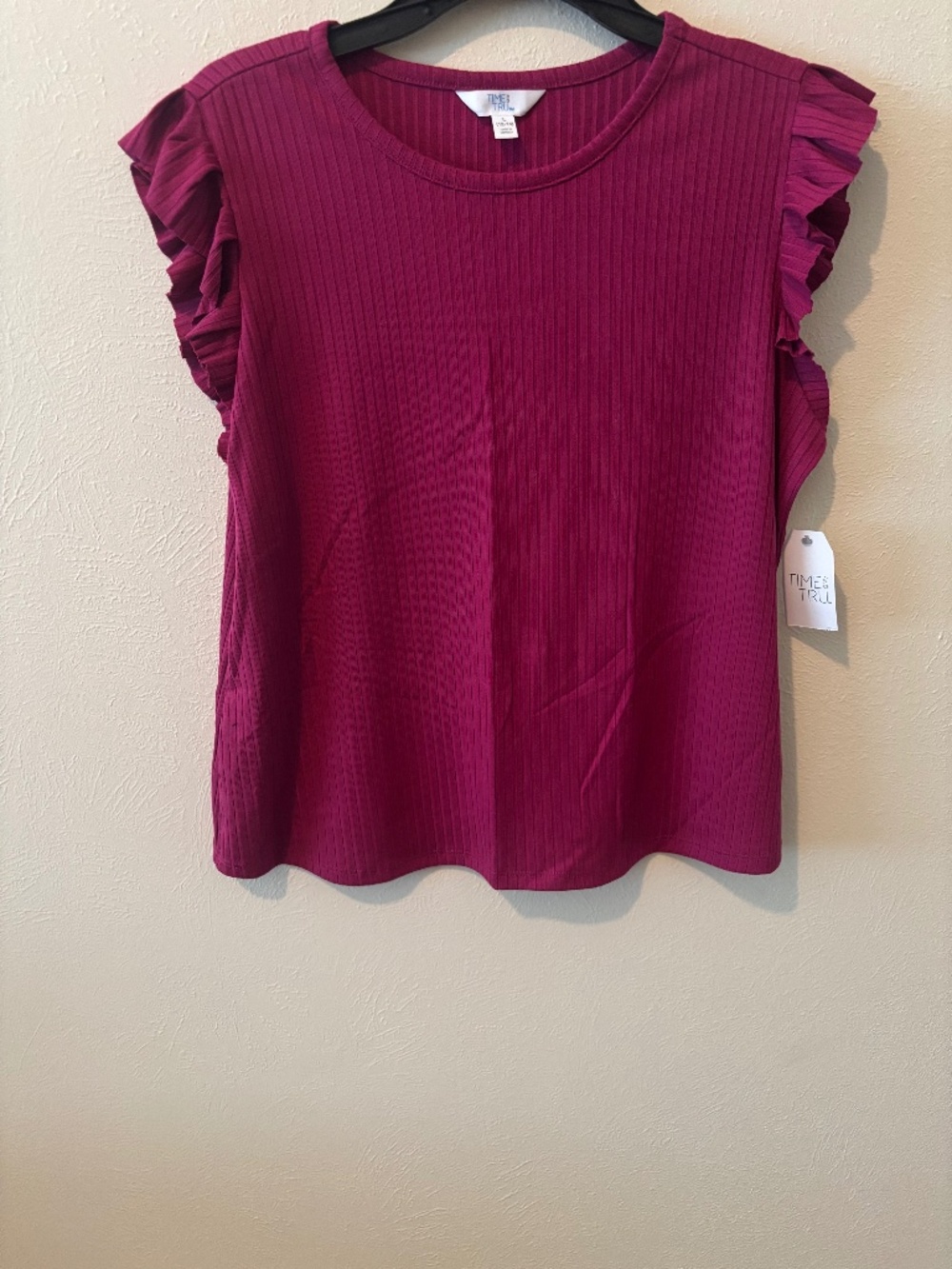 Time and Tru Women's Violet Magenta Rib Ruffled Short Sleeve Blouse - Size L